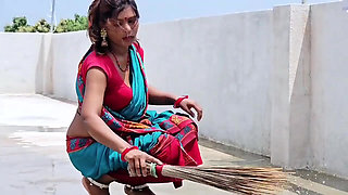 Stepdaughter Caught Watching Porn On Mobile By Stepdaddy and he Fucked her hardcore in her tight pussy