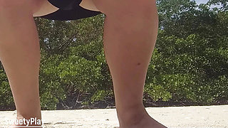 Chubby fat big pussy pissing on beach outdoor