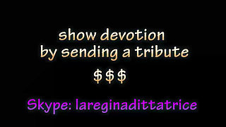 Diva del Tubo wants to show you her perfect body