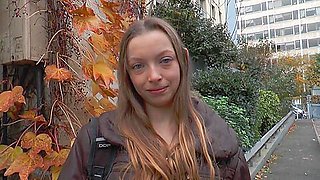 Charlotte Lyceenne Three-some Anal/double Avec Vieux