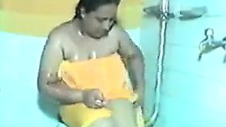 Indian Aunty Takes A Shower