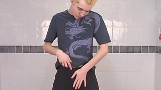 Luke in the shower
