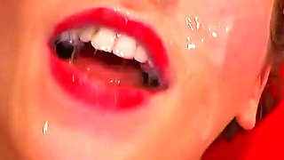 Sexy Babe Loving Gangbang and Bukakke