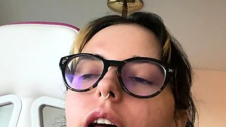 Amateur Webcam Teen Masturbates And Teases