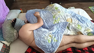 Hot foreplay with a couple, massage with oil on their bodies. Licks his wife's vulva until orgasm. Sensual oral sex of an amateu