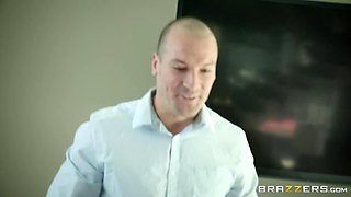 Show My Dad Who's Boss! With Sean Lawless, Aubrey Sinclair - Brazzers
