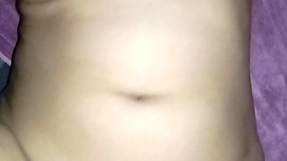 OMG! A lonely milf no condom during sex and cum in side pussy