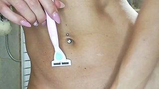 I shave my pussy