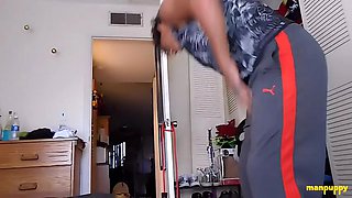 Giant s Workout Interrupted - Tony Cazzo