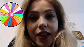 Amateur Webcam Teen Flashes Masturbates
