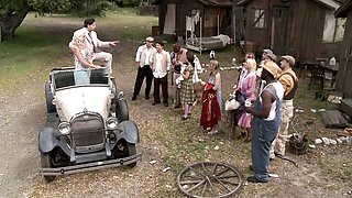 Graceful Amber Rayne and Hannah West at facial cumshot video