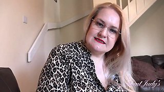 POV : Busty Blonde Sex Therapist Becky Takes A Hands-On Approach