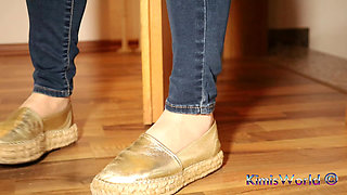 Golden Comfort - Steps & Motion