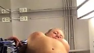 Webcam milf with breast milk live hardcore masturbate