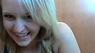 Cumshot amateur MILF suck and jerks dude in the bedroom