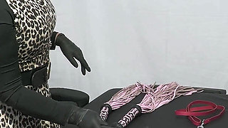 Mistress Claudiacuir BDSM Session with Anal Fisting