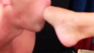 After a workout Taylor Ann wants her smelly feet licked clean