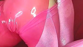 Perfect Latex Bimbo Gives Nice Blowjob