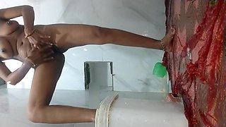 Indian (2th Class School Girl Squrting in School Viral Video!! Tuth Brush Fucking&fingering!! Niked Bath in School Bathroom