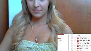 Hot amateur blonde pregnant toying her pussy solo