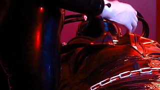 E-play for the Rubberslave in Bodybag and Heavy Rubber Mask