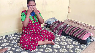 Beautiful Indian Mallu Aunty Desi First Night Video with Mallu Saree