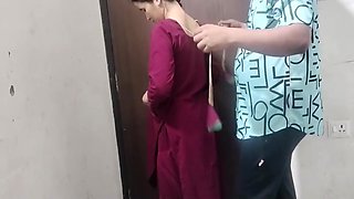 Cute Stepsister Ki Jawani Dekh Kar Jabar Dast Chut Mari