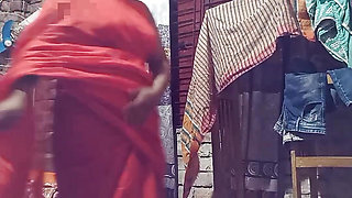 Hot Bhojpuri Strip Dance in Saree Desi Girl Slow Seduction