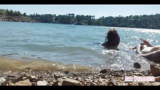 I Sucked the Tattooed Dick in the Water in Front of All the Tourists Who Was Rided by Boat at the Late Afternoon