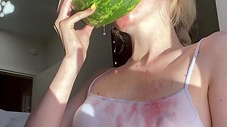 Blonde emo amateur solo masturbation