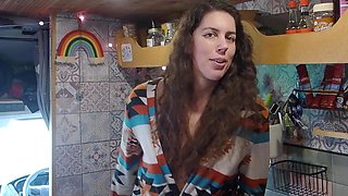 Young amateur teen in solo masturbation getting kinky