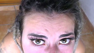 Amateur brunette double toying on webcam