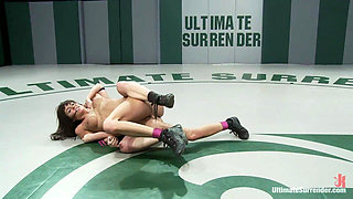 Jesse "the Cheerleader" Cox Vs Gia "the Fountain" Dimarco