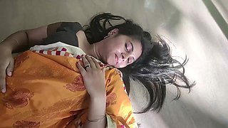 Vaishnavy and Sharun Raj Long Lip Lock Part 6, Lie Down and Hot Lip Lock Romance, Mallu Couple Hot Kissing Romance, Lip Lock