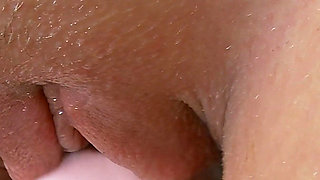 Anabelle Pync - Classic F'n Machine Standing