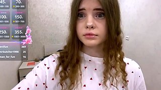 cute new camgirl CarolinePepper