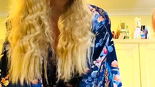 Blonde emo amateur solo masturbation
