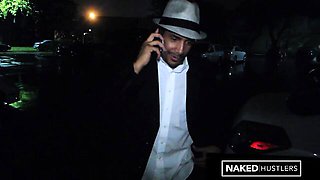 Naked Hustlers - red head dirt