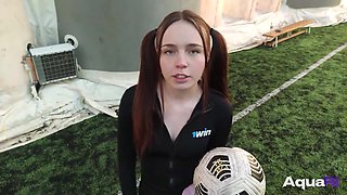 Yammy teen sucks thick penis
