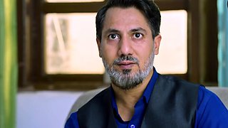 Horny milf with brunette hair and large tit