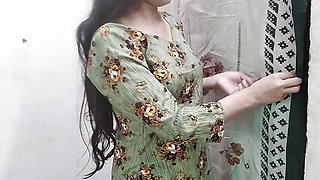 Tusion me aayi girl ko paise dekar pel diya