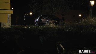 Sex story with hot babe Victoria Summers