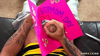 Stepmom Jennifer White mind-blowing adult scene