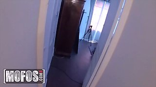 Dude gets successful when his super hot stepsis (sicilia) nails him live on web cam - mofos