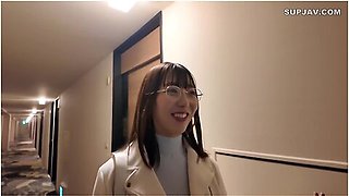 Siro-5474 A Monster-level Sexual Desire Lurks Deep Inside Her Intellectual Glasses!a Pure And Academically Serious High School Girl Makes Her Av Debut!the Girl With A Strong Sex Drive Says, Id Like To Do It Every Day If I Have A Boyfriend, And Just Tou