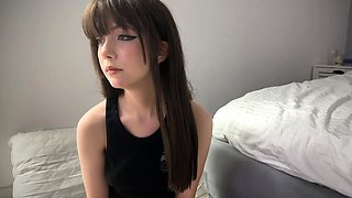 Brunette Solo Webcam Masturbation