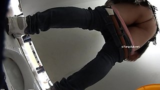 Pulled amateurs close up car sex