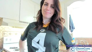 BustyCiara Sex chatroom at CharmCams