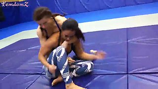 Wrestling female Iron vs Zoe