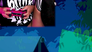 CUTE GAMER GIRL PLAYS KUNOICHI